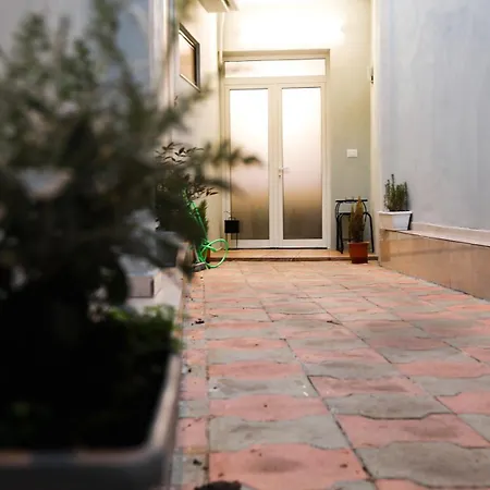 Townsquare Central * Tirana