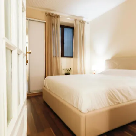 Townsquare Central Apartment Tirana